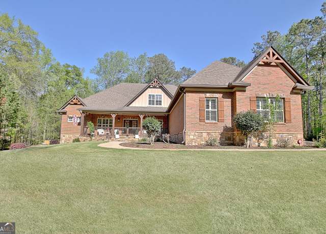 Property at 53 Gordon Manor Ct, Senoia, GA 30276, 5 beds, 5.5 baths