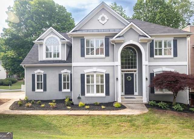 Property at 200 Ridge Bluff Ln, Suwanee, GA 30024, 5 beds, 3.5 baths