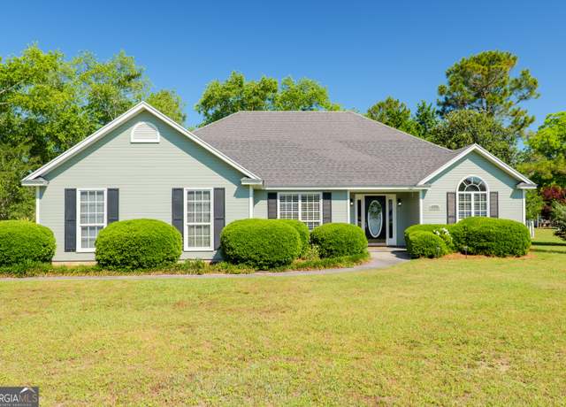 Property at 555 Cox Still Rd, Adel, GA 31620, 3 beds, 2 baths