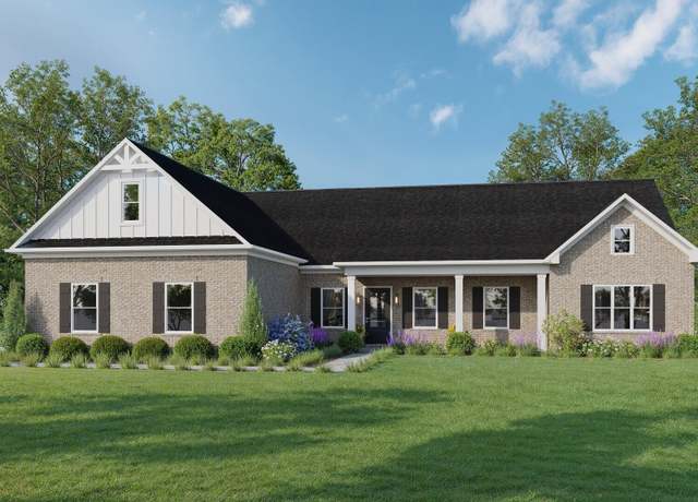 Property at 55 Crabapple Ct, Toccoa, GA 30577, 3 beds, 2.5 baths