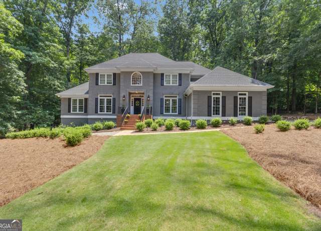 Property at 425 Birkdale Dr, Fayetteville, GA 30215, 5 beds, 4.5 baths