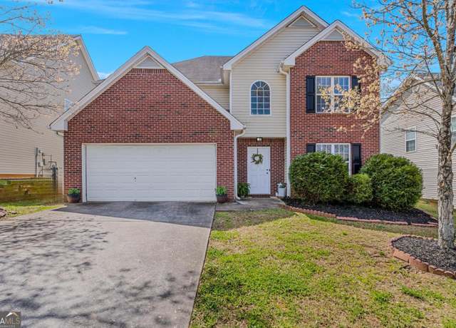 Property at 140 Palmetto St, Locust Grove, GA 30248, 4 beds, 2.5 baths