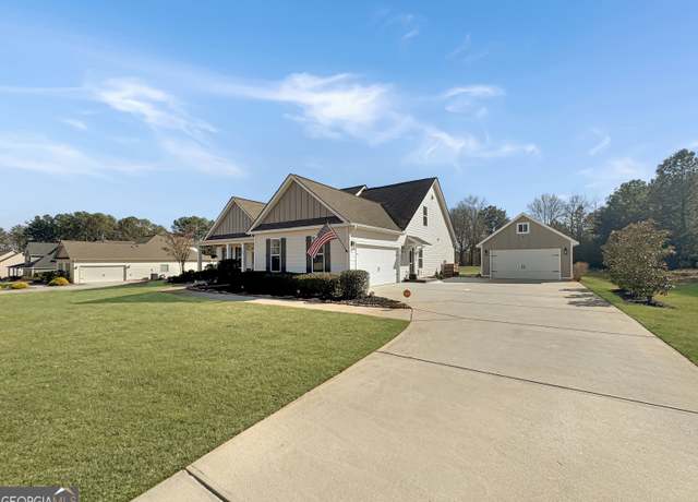 Property at 105 Reserve Pl, Senoia, GA 30276, 4 beds, 3.5 baths