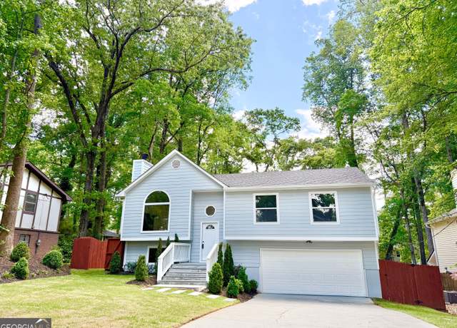 Property at 8399 Lake Dr, Snellville, GA 30039, 4 beds, 2 baths