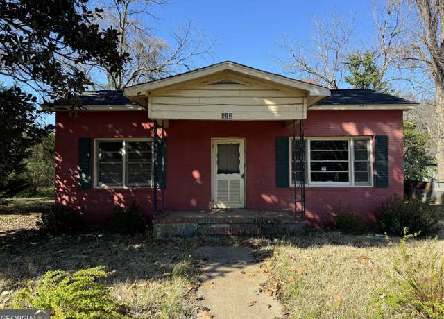 Property at 412 Walden St, Fort Valley, GA 31030, 3 beds, 1 bath