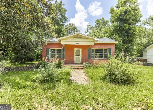 Property at 412 Walden St, Fort Valley, GA 31030, 3 beds, 1 bath