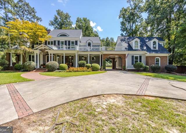 Property at 133 Lagrange Pl, Macon, GA 31210, 5 beds, 5.5 baths