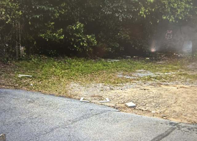 Property at 1216 Pike St, Macon, GA 31204