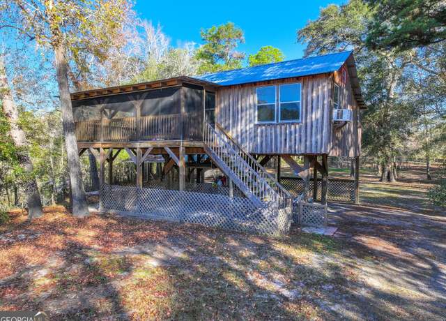 Property at 1621 St Marys River Bluff Rd, St. George, GA 31562, 1 bed, 1 bath