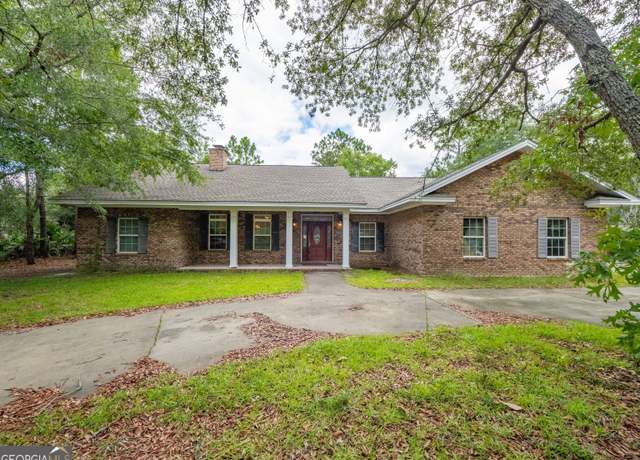 Property at 805 Littlefield St, Jesup, GA 31546, 6 beds, 2 baths