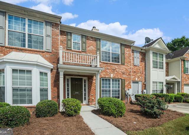 Property at 2846 Parkway Close, Lithonia, GA 30058, 2 beds, 2.5 baths