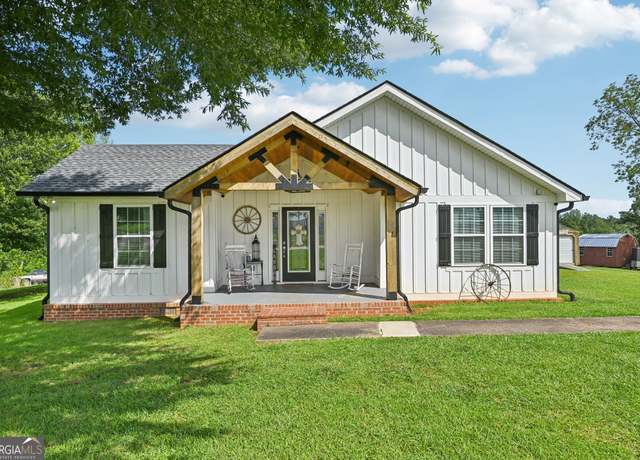 Property at 75 Davis Mclendon Way, Newnan, GA 30263, 3 beds, 2 baths