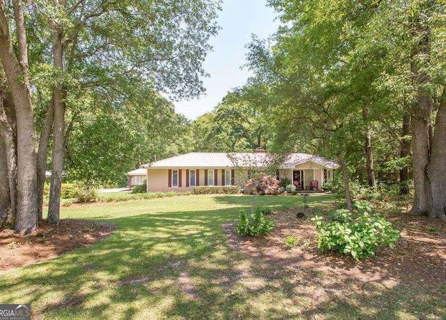 Property at 6708 Margaret Dr, Blackshear, GA 31516, 4 beds, 2 baths