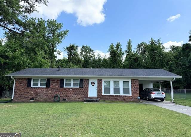 Property at 75 Valley Dr, Carrollton, GA 30117, 3 beds, 1.5 baths