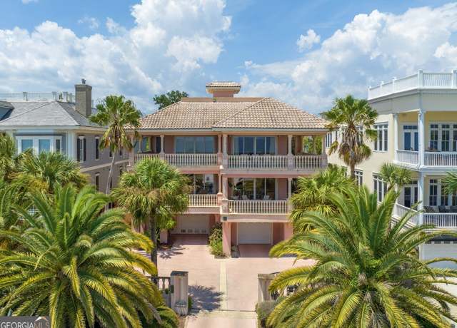 Property at 907 Beachview Dr, St. Simons, GA 31522, 4 beds, 4.5 baths