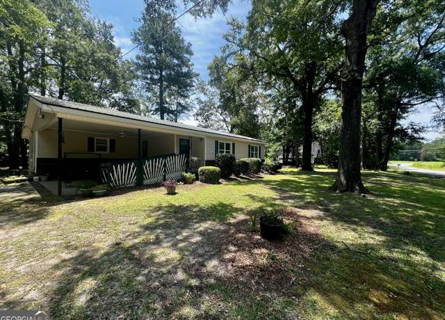 Property at 415 Willa Ln, Dublin, GA 31021, 4 beds, 3 baths