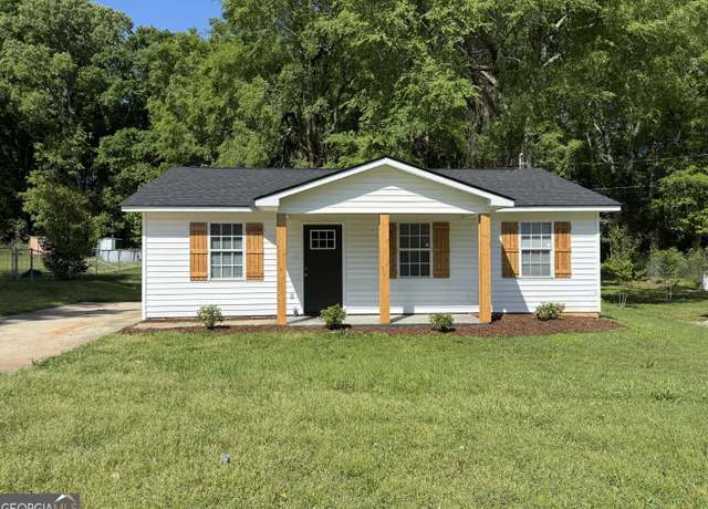 Property at 21 Barnard Ave, Lagrange, GA 30241, 3 beds, 2 baths