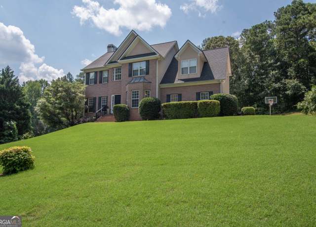 Property at 145 Farr Lake Dr, Tyrone, GA 30290, 4 beds, 2.5 baths