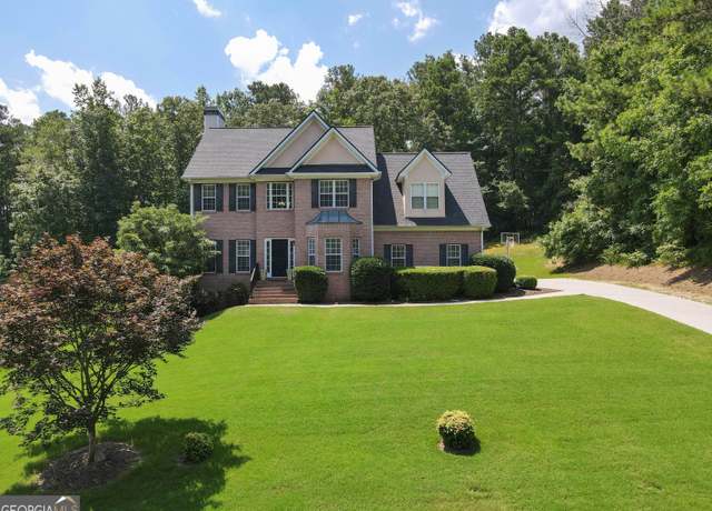 Property at 145 Farr Lake Dr, Tyrone, GA 30290, 4 beds, 2.5 baths