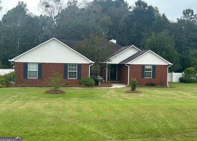 Property at 1805 Nottingham Rd, Statesboro, GA 30461, 4 beds, 2 baths
