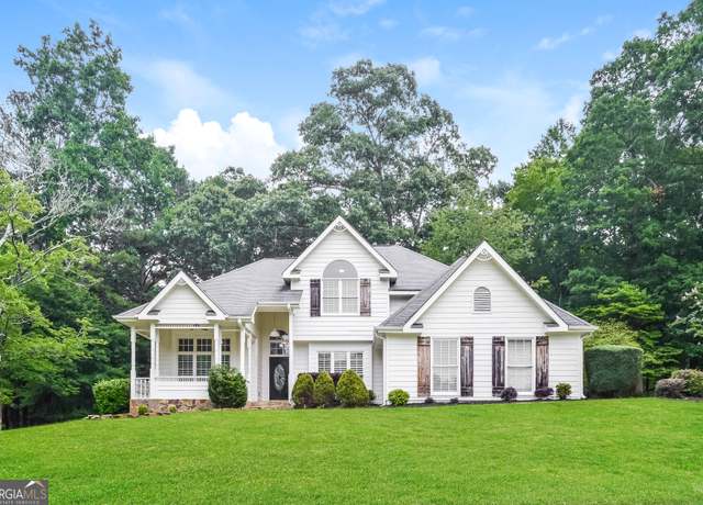 Property at 100 Inland Cir, Newnan, GA 30263, 4 beds, 2.5 baths