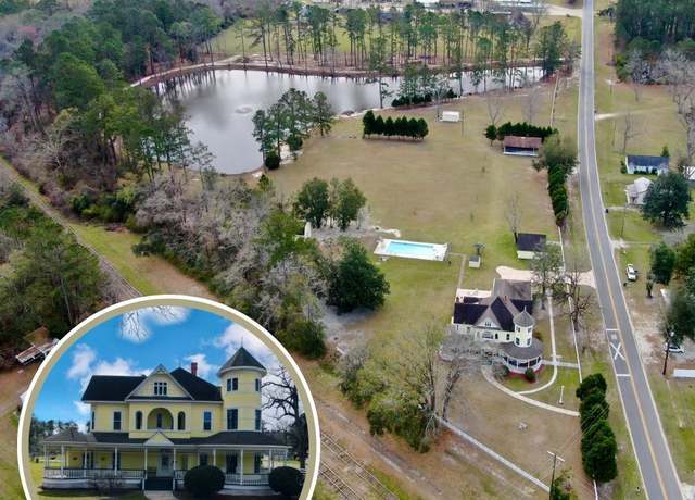 Property at 2932 N Clough Bay Rd, Waycross, GA 31503, 5 beds, 4.5 baths