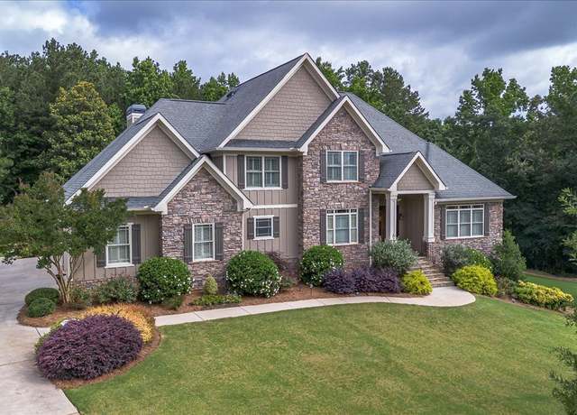 Property at 2481 Lakewood Manor Dr, Athens, GA 30606, 5 beds, 4.5 baths
