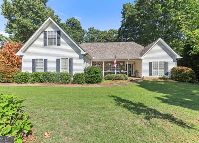 Property at 50 Big Oaks Ct, Newnan, GA 30265, 3 beds, 2 baths