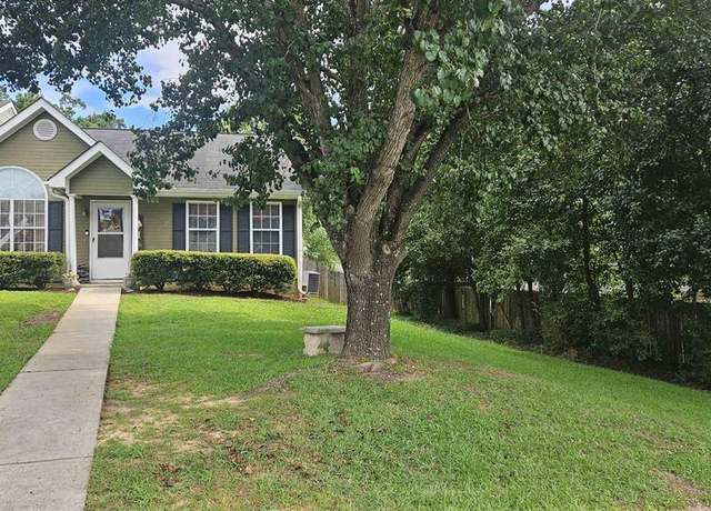 Property at 61 Hamilton Woods Ct, Warner Robins, GA 31088, 2 beds, 2 baths