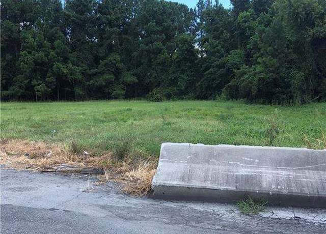 Property at 315 Pilot Ln, Brunswick, GA 31523