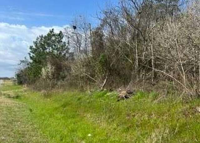 Property at 367 Pine St, Unadilla, GA 31091