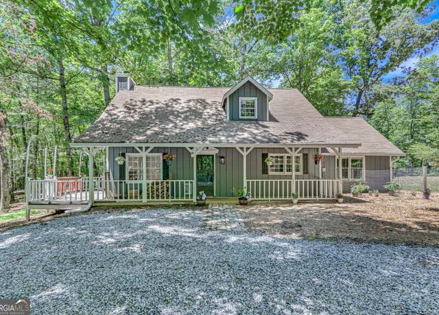 Property at 107 Overlook Ct, Cleveland, GA 30528, 3 beds, 2 baths