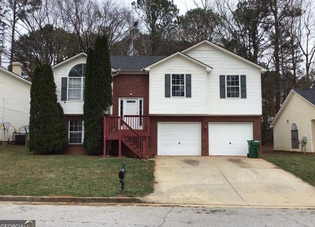 Property at 5734 Wellborn Oaks Ct, Lithonia, GA 30058, 3 beds, 2 baths