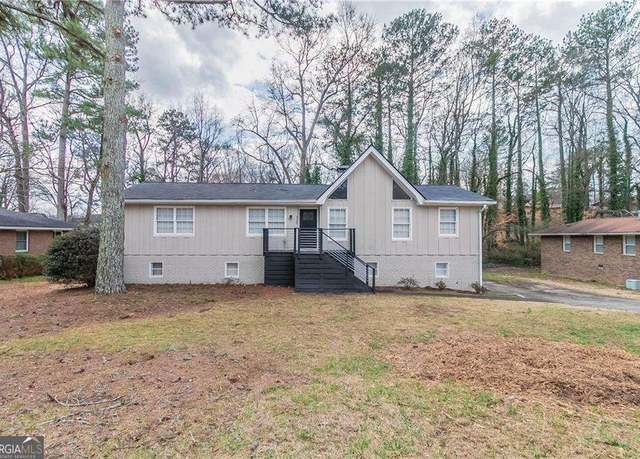Property at 4565 Tudor Castle Dr, Decatur, GA 30035, 6 beds, 3 baths