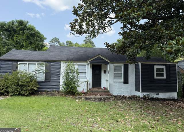 Property at 1057 Clay Ave, Macon, GA 31211, 4 beds, 2 baths