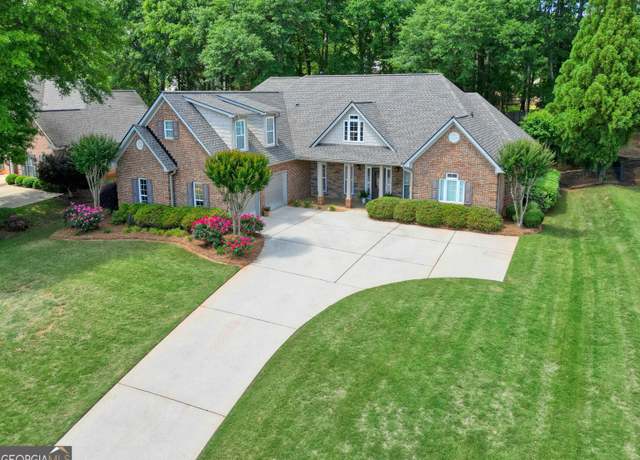 Property at 211 English Oaks Ln, Mcdonough, GA 30253, 4 beds, 3.5 baths