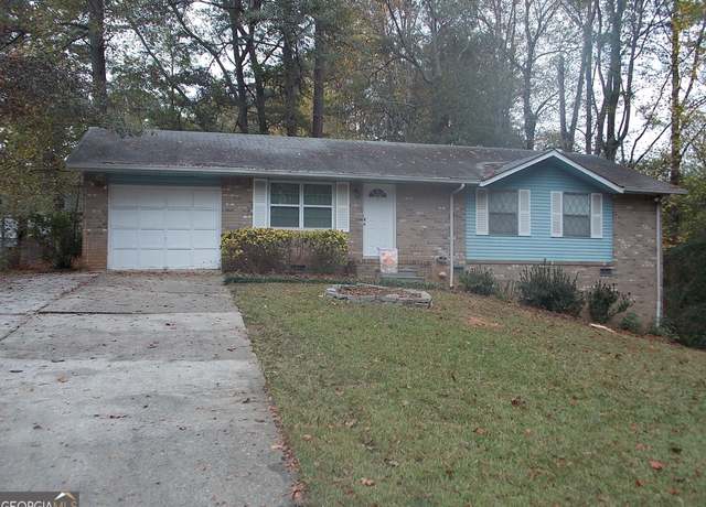 Property at 1320 Labelle St, Jonesboro, GA 30238, 3 beds, 1.5 baths