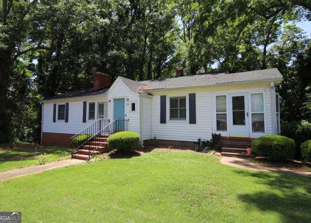 Property at 114 College Ave, Lagrange, GA 30240, 3 beds, 2.5 baths