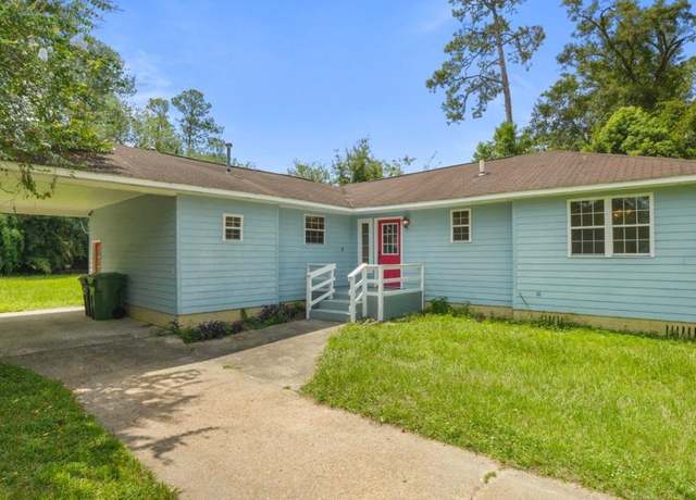 Property at 641 S 4th St, Jesup, GA 31545, 3 beds, 2 baths