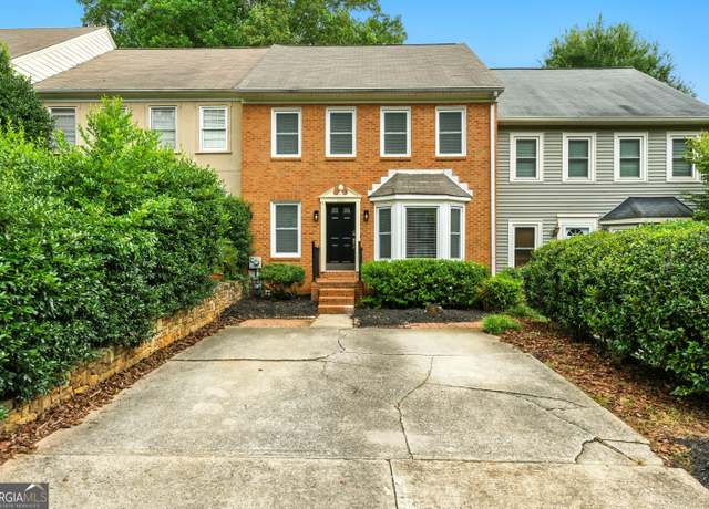 Property at 1409 Old Virginia Ct SE, Marietta, GA 30067, 3 beds, 3.5 baths