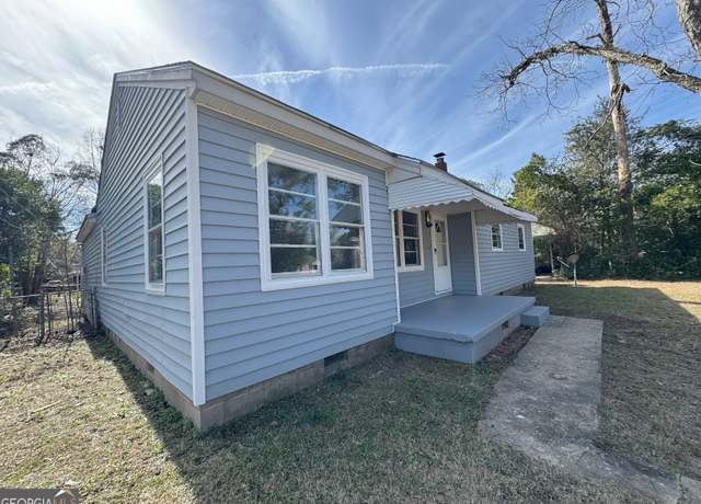 Property at 1906 W Whitney Ave, Albany, GA 31707, 3 beds, 1 bath