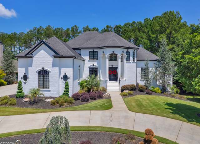 Property at 1002 Legacy Hills Dr, Mcdonough, GA 30253, 6 beds, 5.5 baths