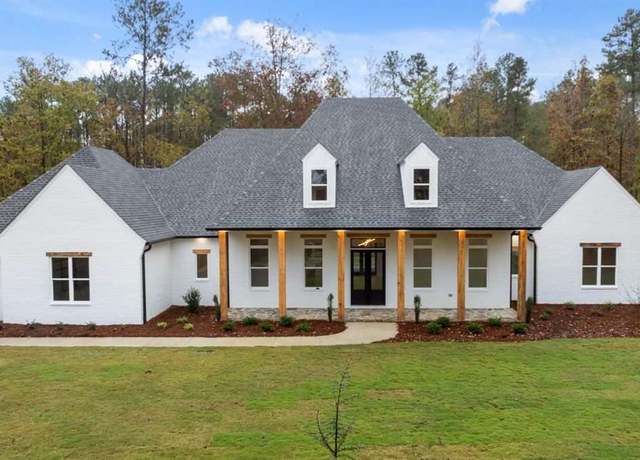 Property at 2660 Club Dr, Greensboro, GA 30642, 4 beds, 3.5 baths
