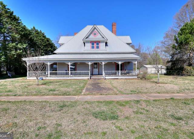 Property at 1038 W Main St, Bowersville, GA 30516, 3 beds, 2.5 baths