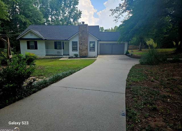 Property at 140 Southern Ct, Mcdonough, GA 30252, 3 beds, 2 baths