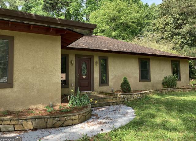 Property at 1288 Lakewood Dr NE, Conyers, GA 30013, 4 beds, 2 baths