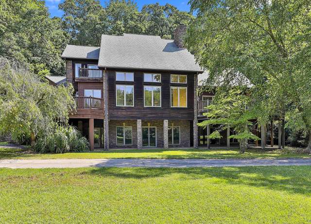 Property at 175 Farm Ln, Fayetteville, GA 30214, 4 beds, 5 baths