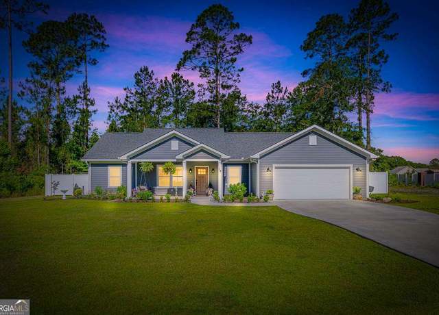 Property at 12 Hunters Dr, Brunswick, GA 31523, 3 beds, 2 baths