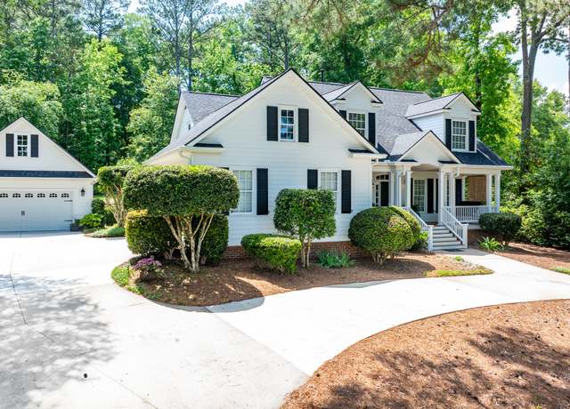Property at 60 South Shore Dr, Newnan, GA 30263, 3 beds, 3 baths