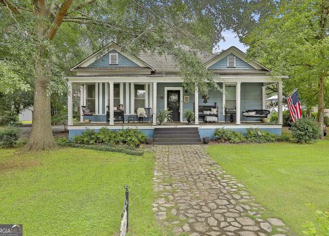Property at 215 Johnson St, Hogansville, GA 30230, 3 beds, 2 baths